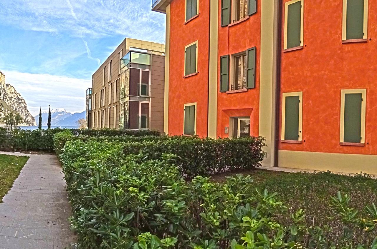 Campione Ora Apartments By Gardadomusmea 坎皮奥内·德尔·加尔达 外观 照片
